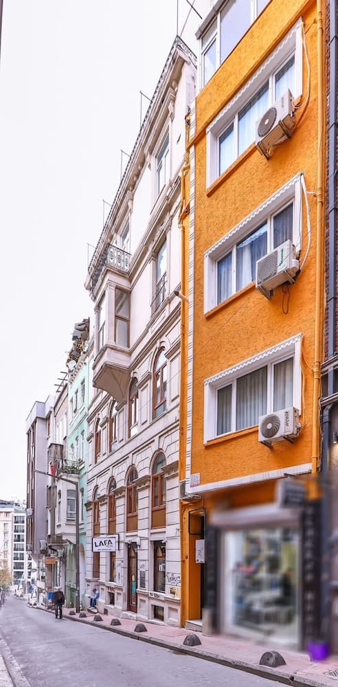 Hug Galata fotoğrafı