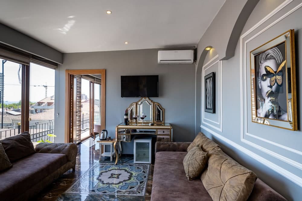 Holiday Business Otel - Image 4