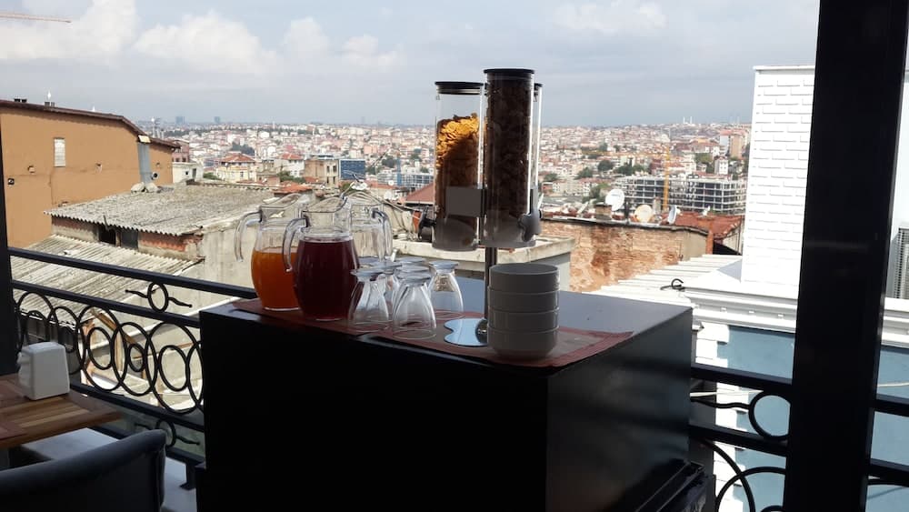 Pera Line Otel - Image 4