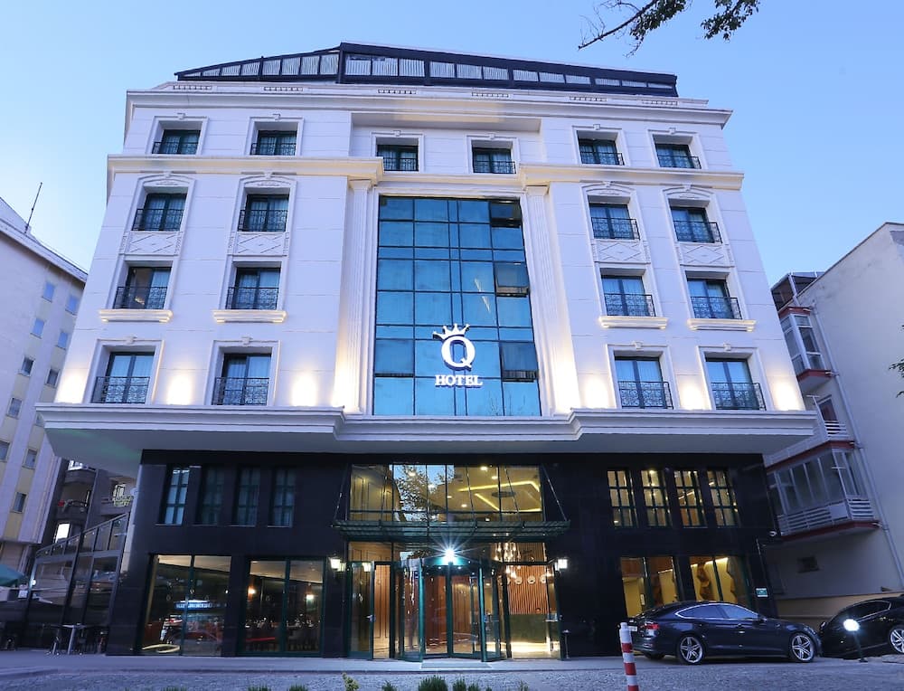 Q Otel fotoğrafı