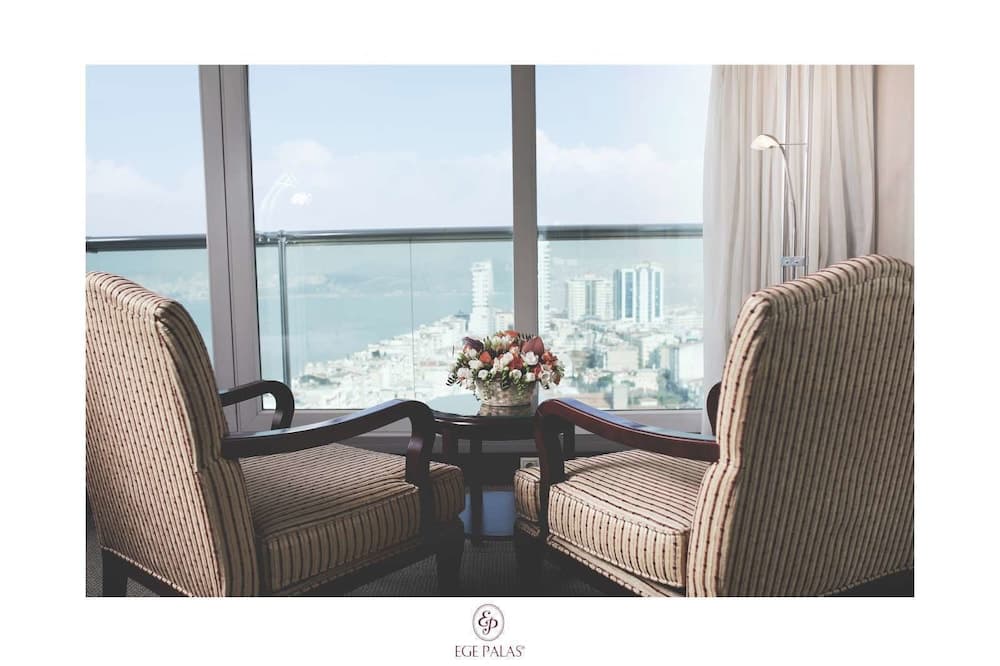 Ege Palas İş Oteli - Image 4