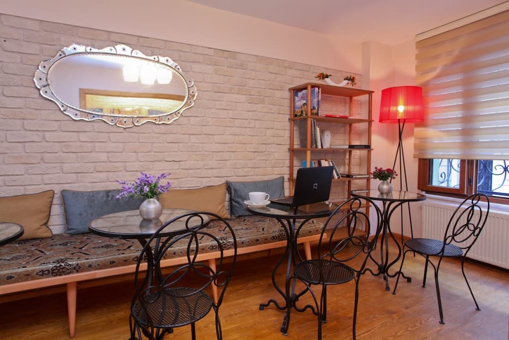 Three Apples Suitleri ve Otel - Image 3