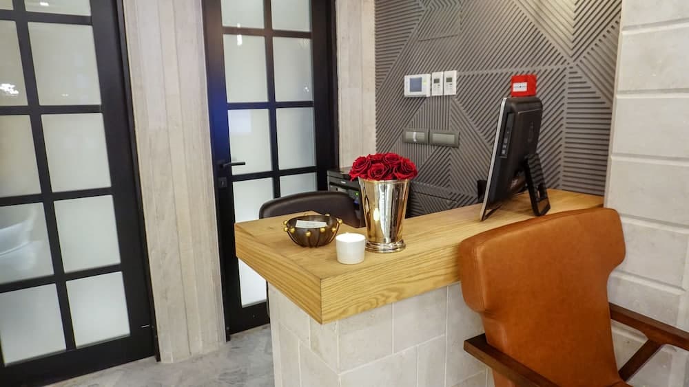 Maroon Tomtom - Image 3