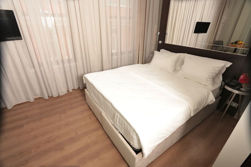 Ferman Pera - Image 4