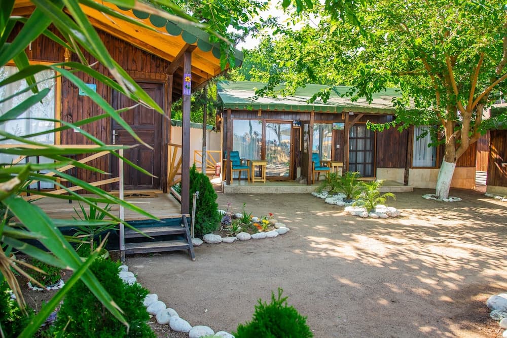 Kara Kedi Plaj Bungalovu fotoğrafı