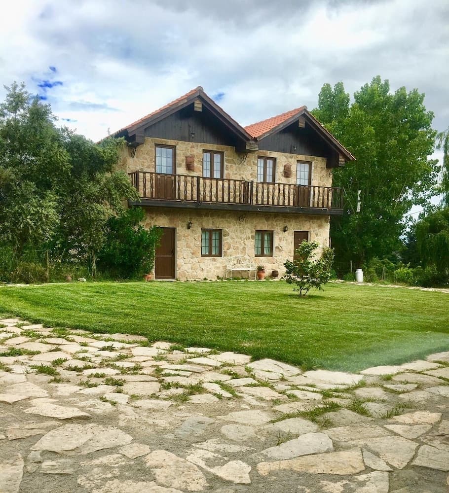 Luna Begonvil Taş Evler fotoğrafı