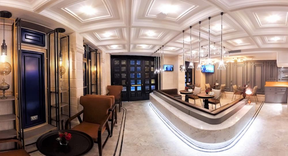 Maroon Tomtom - Image 2