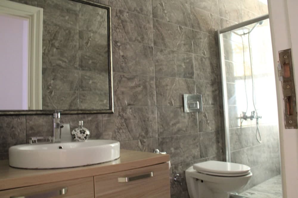 Jasmine Daire - Image 3