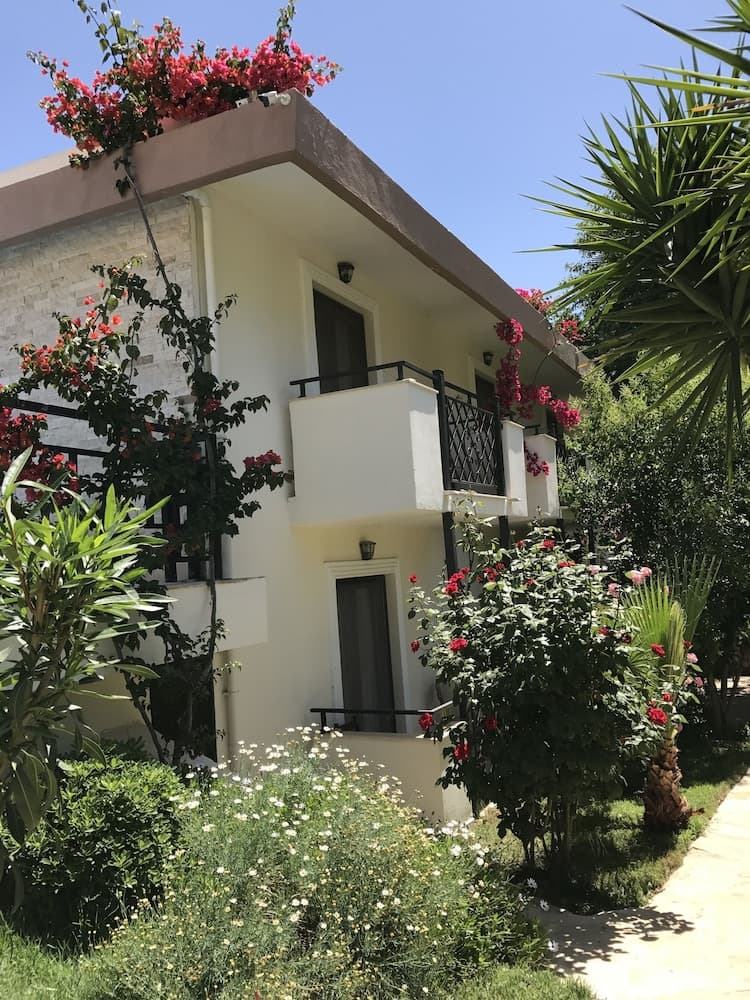 Dardanos Otel fotoğrafı