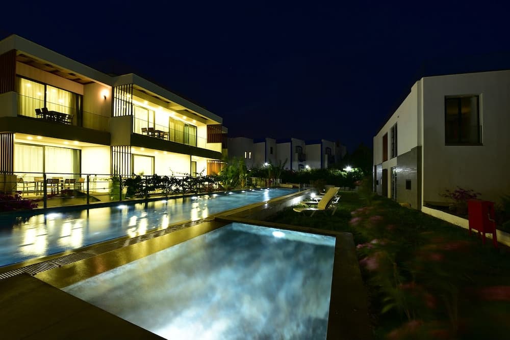 A'la Grand Residence - Image 1