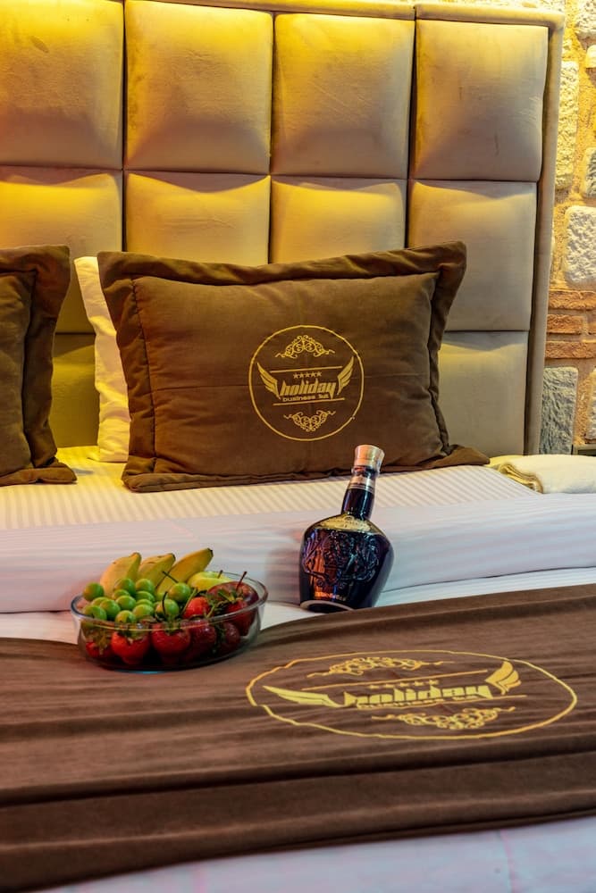 Holiday Business Otel - Image 2