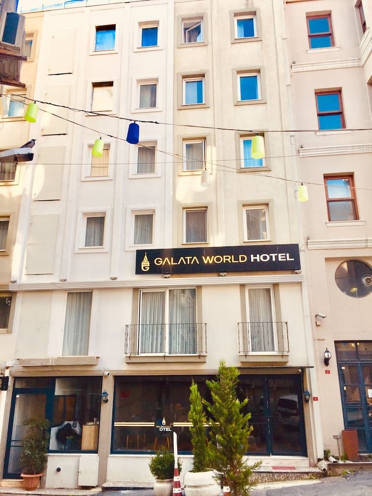 Galata World Otel - Image 1