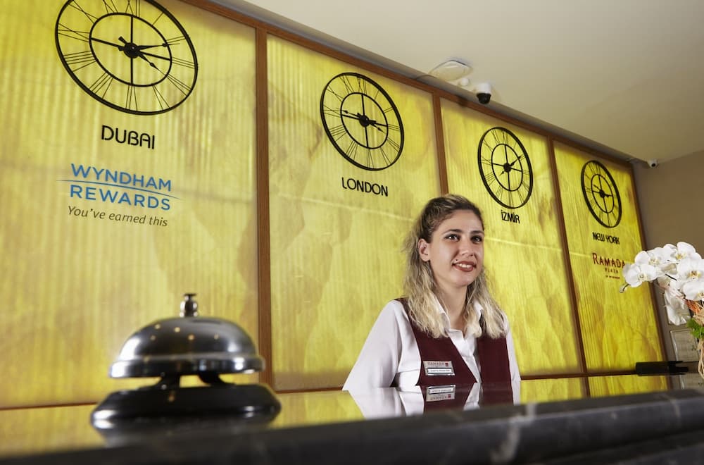 Ramada Plaza by Wyndham İzmir - Image 3
