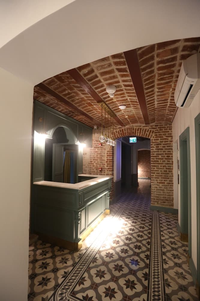 Royal Tophane - Image 3