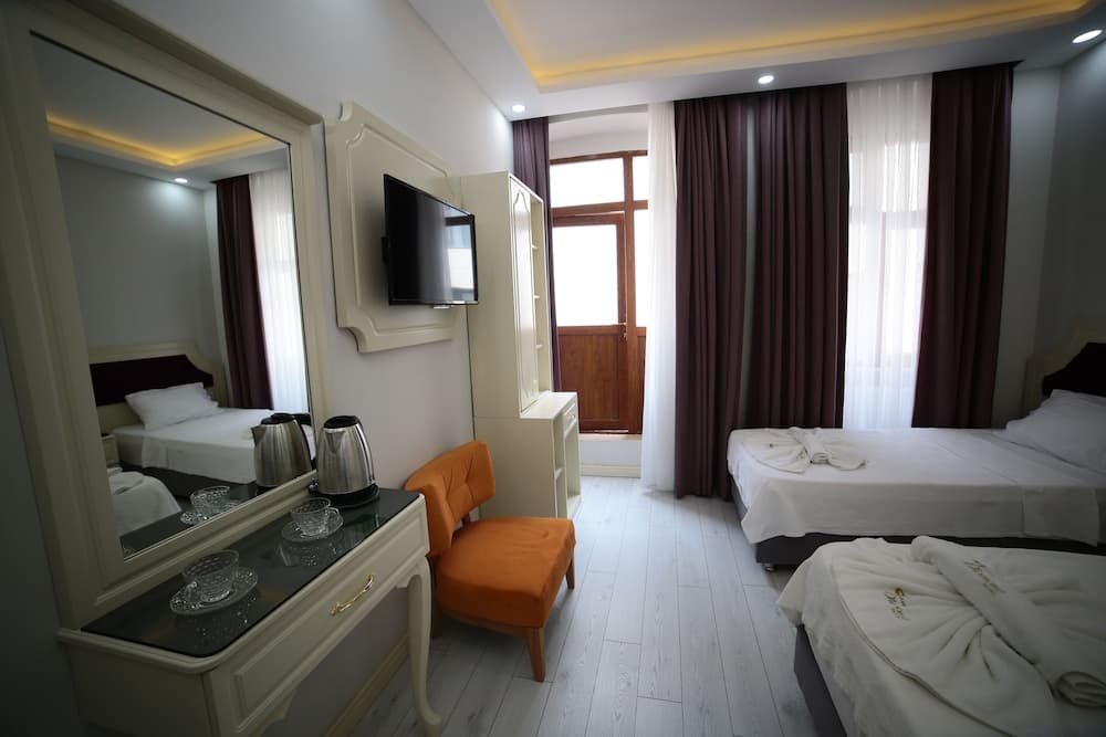 Taksim Diamond Hotel - Image 2