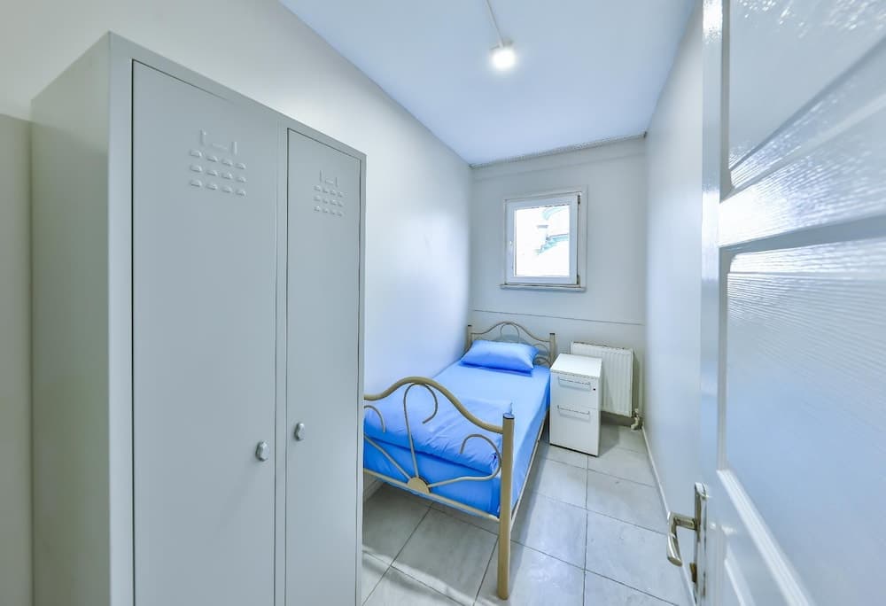 Gökçe Pansiyon - Yetişkin Oteli - Hostel - Image 3